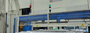 Obráběcího centrum na opracování hřídelí kolejových vozidel